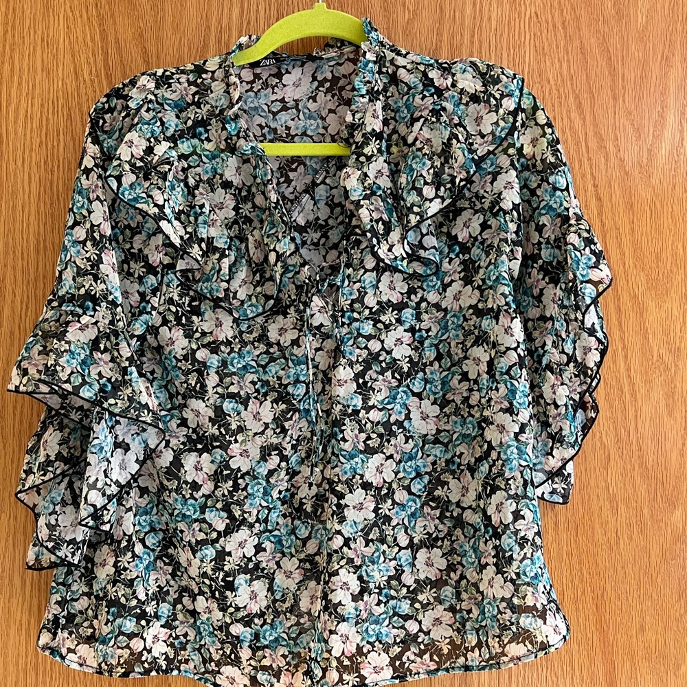 Zara floral blouse